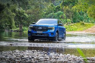 Ford Everest je vlastně Ranger bez korby, dieselový šestiválec si však ponechává - Garáž.cz